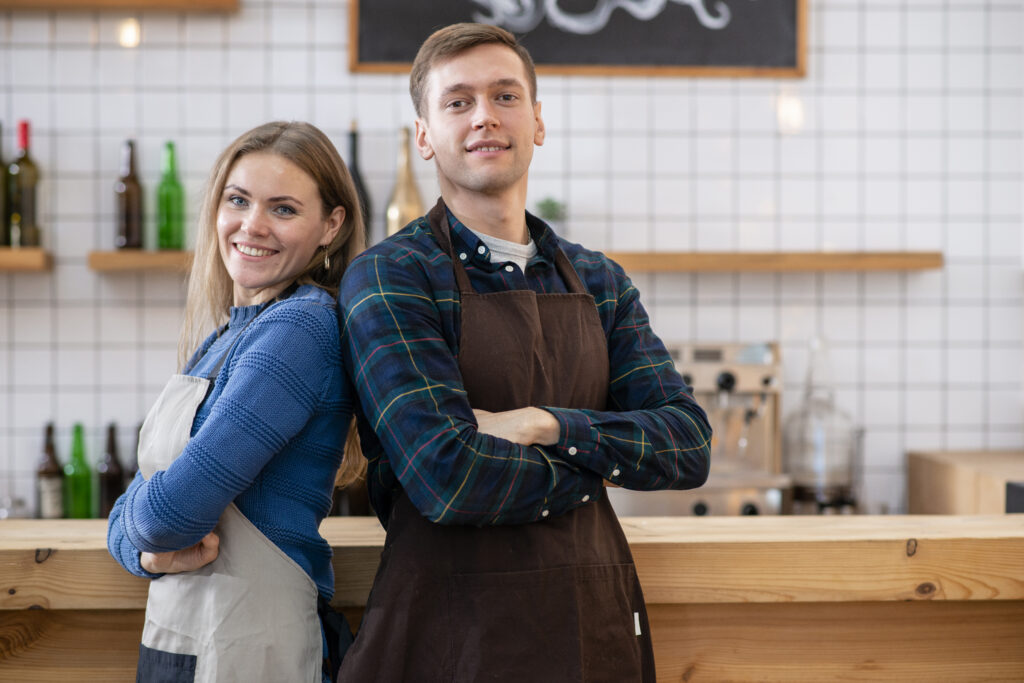 Pareja trabajando en los Países Bajos con oportunidades de empleo para parejas